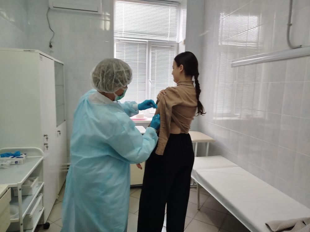 ВАКЦИНАЦИЯ ПРОДОЛЖАЕТСЯ